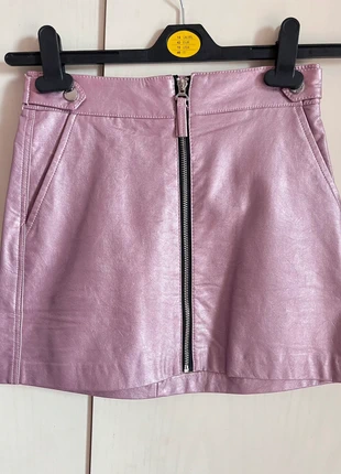 Minigonna lilla y2k Bershka - lila Minirock aus Ökoleder - minijupe en cuir écologique lilas, marca: Bershka, estado: Nuevo sin etiquetas, tamaño: XS / 34 / 6, 5,00 €, 5,95 € Protección al comprador incluida