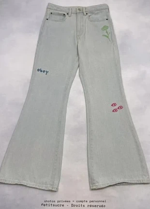 Rare Jean Large Obey Bleu clair Brodé Fleurs style 80's Retro Denim Pant - XS w25 /2554V, brand: Obey, condition: Very good, size: XS / 34 / 6, €49.00, €52.15 includes Buyer Protection Pro