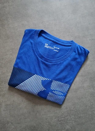 T-shirt Under Armour HeatGear bleu logo graphique – Homme taille S – Coupe Loose respirante, marque: Under Armour, état: Très bon état, taille: S, 12,00 €, 13,30 € Protection acheteurs (Pro) incluse