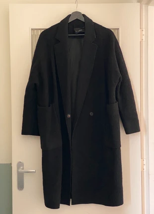 Korean brand black coat, marque: Le Jiyu, état: Bon état, taille: L / 40 / 12, 5,00 €, 5,95 € Protection acheteurs incluse