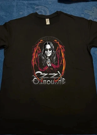 T-shirt unisex Ozzy Osbourne Prince of Darkness varie taglie S-M-L-XL, merk: sol's, staat: Nieuw zonder prijskaartje, maat: M, € 17,00, € 18,55 inclusief Kopersbescherming