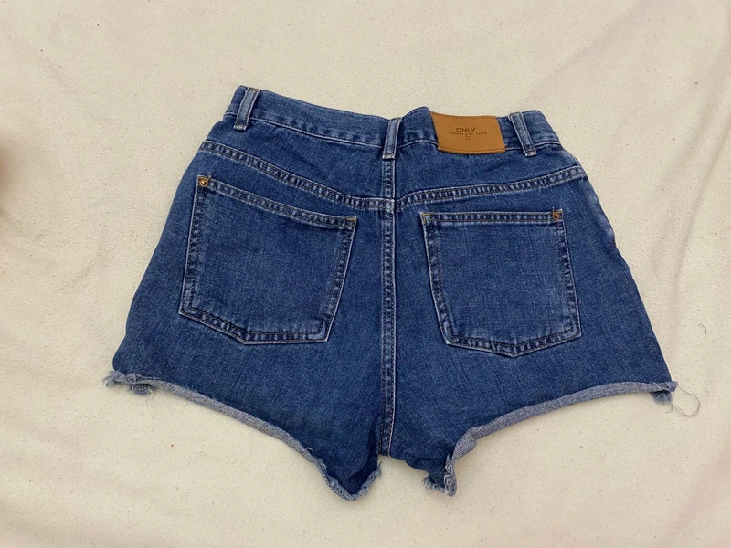 Short Only taille 28 - photo numéro 2