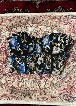 Haut lingerie dentelle brodée à fleurs – Bonnet A/B – Féminin & délicat, marque: Zaful, état: Très bon état, taille: XS / 34 / 6, 3,00 €, 3,85 € Protection acheteurs incluse