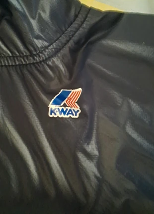 Kway bambino, marke: K-Way, zustand: Sehr gut, größe: 10 Jahre / 140, 20,00 €, 21,70 € inklusive Vinted-Käuferschutz