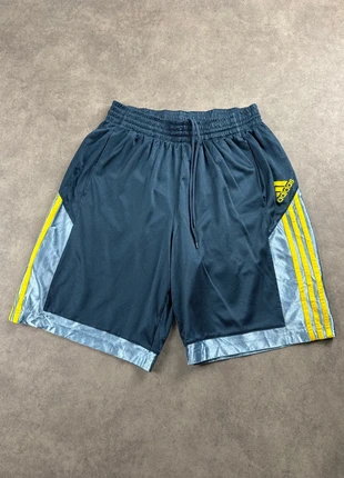 Short de sport large basket vintage taille M homme Adidas y2k - SHO0906, marke: adidas, zustand: Sehr gut, größe: M, 11,00 €, 12,25 € beinhaltet Vinted-Käuferschutz Pro