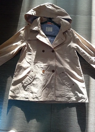 Gabardina beje, marca: Tape à l'œil, estado: Novo sem etiquetas, tamanho: 10 anos / 140 cm, €5.00, €5.95 inclui Proteção do Comprador