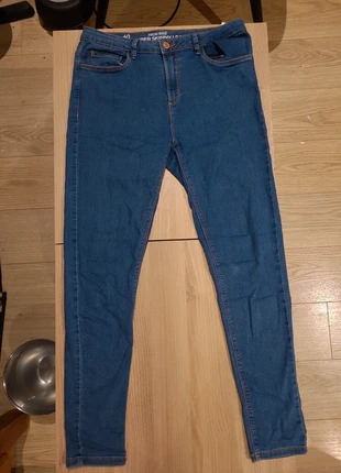 Jean bleu femme Clockhouse taille 40, marke: Clockhouse, zustand: Gut, größe: L / 40 / 12, 2,00 €, 2,80 € inklusive Vinted-Käuferschutz