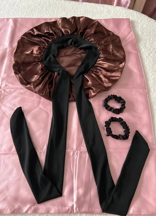 Offre Spéciale 3 pièces satin chocolat noir bonnet scrunchies, staat: Heel goed, € 7,00, € 8,05 inclusief Kopersbescherming Pro