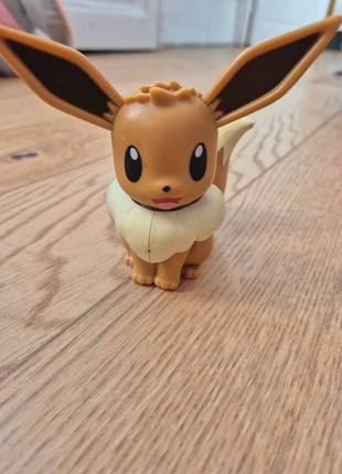 Figurine évoli pokemon interactive, marke: Pokémon, zustand: Sehr gut, 15,00 €, 16,45 € inklusive Vinted-Käuferschutz