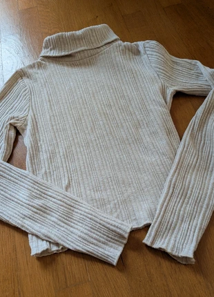 Top beige côtelé à manches longues et col roulé | Bershka XS, brand: Bershka, condition: Very good, size: XS / 34 / 6, €2.00, €2.80 includes Buyer Protection