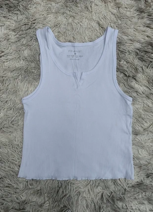 Débardeur court blanc côtelé taille M Primark, marque: Primark, état: Très bon état, taille: M / 38 / 10, 2,50 €, 3,33 € Protection acheteurs incluse