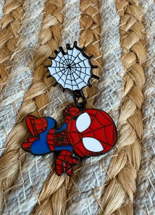 Pins Spider Man, brand: Marvel, condition: Very good, €3.50, €4.38 includes Buyer Protection Pro