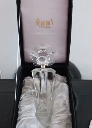 Antieke brocante parfum flesje Botella de perfume antigua ShannoN cristal, merk: Shannon, staat: Nieuw met prijskaartje, € 9,99, € 11,19 inclusief Kopersbescherming