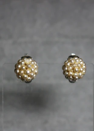 Vintage faux pearl cluster clip on earrings, brand: Reclaimed Vintage, condition: Very good, £5.00, £5.95 includes Buyer Protection Pro