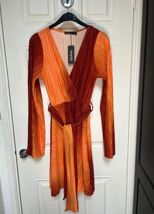 Boohoo Pleated Wrap Dress – Size UK 8 / US 4, brand: Boohoo, condition: New with tags, size: S / 36 / 8, €5.00, €5.95 includes Buyer Protection