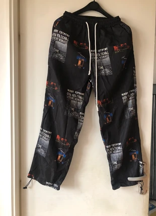 Pantalon léger pour fille, zustand: Sehr gut, größe: M, 8,00 €, 9,10 € inklusive Vinted-Käuferschutz