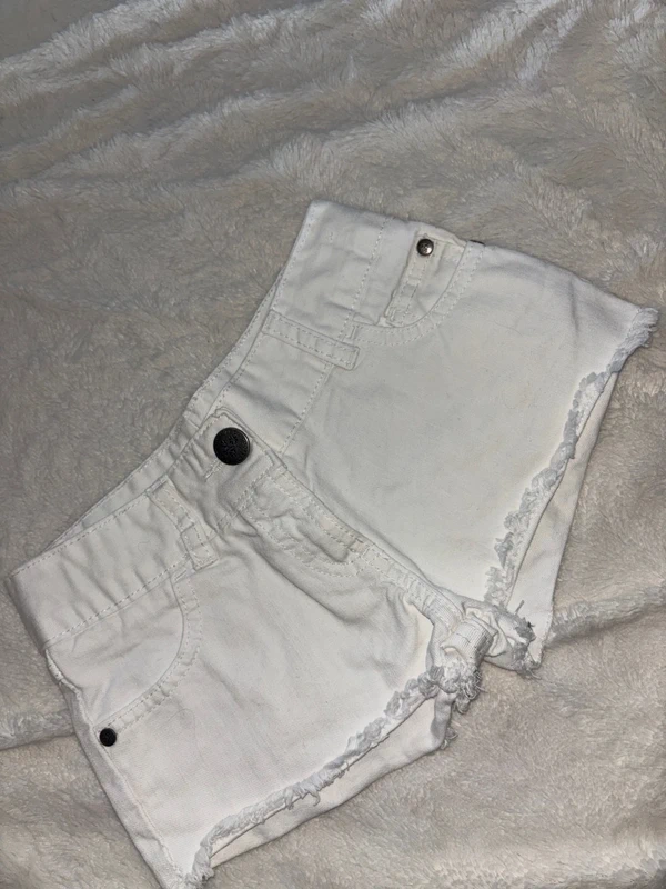 Short blanc