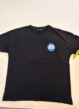 👕 T-shirt Disney Pixar, merk: Disney, staat: Heel goed, maat: L / 40 / 12, € 4,00, € 4,90 inclusief Kopersbescherming
