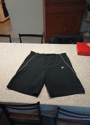 Pantaloncino costume nero. Taglia M. Brand: Nike, marque: Nike, état: Très bon état, taille: M, 7,00 €, 8,05 € Protection acheteurs incluse
