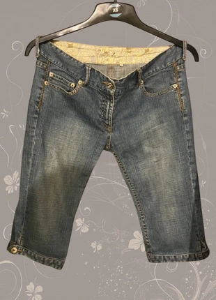 Low rise 2000s vintage capri cropped jean jorts, brand: FCUK, condition: Very good, size: S / UK 8-10, £10.00, £11.20 includes Buyer Protection