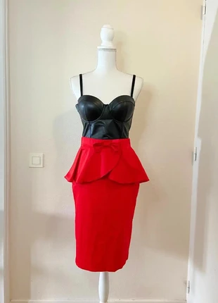 Jupe rouge chic, 95% coton - Taille S, état: Très bon état, taille: S / 36 / 8, 6,00 €, 7,00 € Protection acheteurs (Pro) incluse