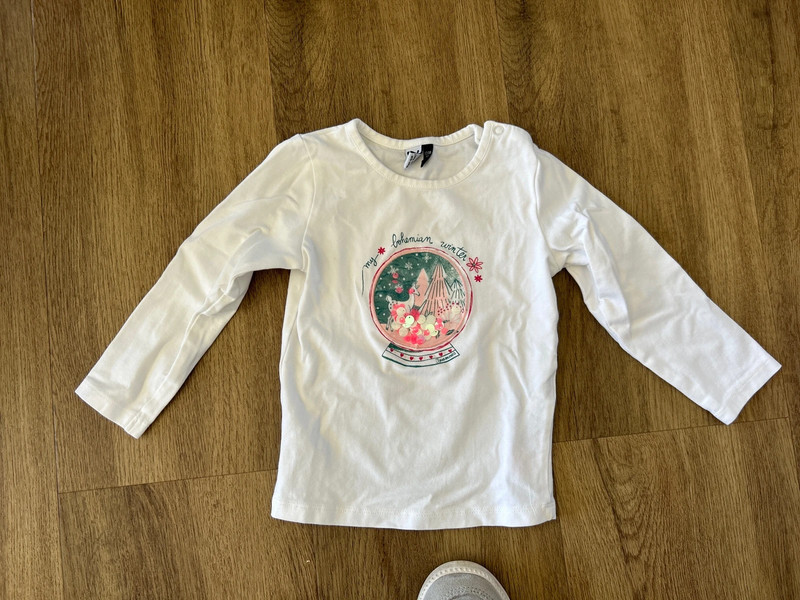 TEE shirt