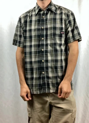 Chemise Dickies Grise et Kaki à carreaux, manches courtes taille M, brand: Dickies, condizioni: Buone, taglia: M, €14.99, €16.44 include la Protezione acquisti Pro