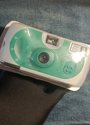 Macchina fotografica analogica usa e getta Fujifilm QuickSnap Fashion, marke: FUJIFILM, zustand: Neu, 15,00 €, 16,45 € inklusive Vinted-Käuferschutz