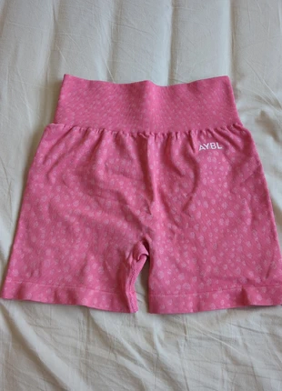 Short AYBL rose, marque: AYBL, état: Très bon état, taille: S / 36 / 8, 15,00 €, 16,45 € Protection acheteurs (Pro) incluse