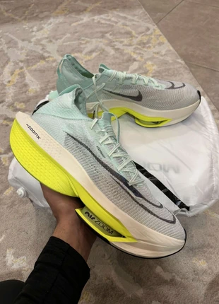 Nike air zoom alphafly next% 2, marque: Nike, état: Neuf sans étiquette, taille: 48,5, 129,00 €, 136,15 € Protection acheteurs incluse