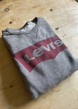 Grey Levi’s jumper, brand: Levi's, condition: Good, size: XL, £9.99, £11.19 includes Buyer Protection