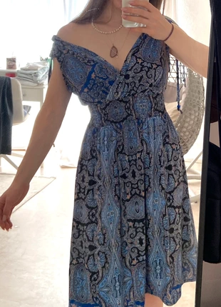 Locker Vintage-Kleid in Blau mit Muster, ideal für warme Tage und entspannte Momente., marque: Vintage Boutique, état: Très bon état, taille: S / 36 / 8, 14,00 €, 15,40 € Protection acheteurs incluse