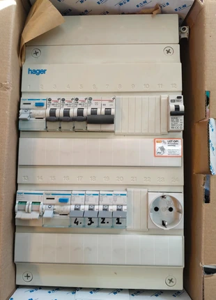 1 fase Hager groepenkast, merk: Hager, staat: Goed, € 100,00, € 105,70 inclusief Kopersbescherming