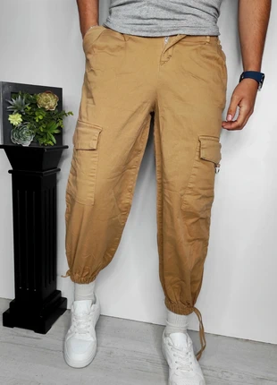 Pantalon cargo marron Bershka baggy T.34, marque: Bershka, état: Très bon état, taille: XS, 15,00 €, 16,45 € Protection acheteurs (Pro) incluse