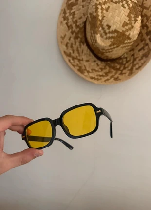 New vintage edition black &yellow y2k retro, marke: Vintage Dressing, zustand: Sehr gut, 12,99 €, 14,34 € inklusive Vinted-Käuferschutz