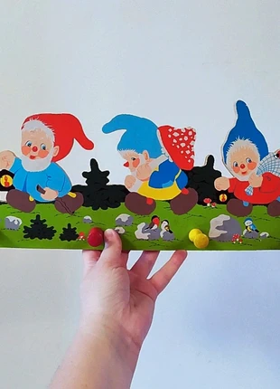 Patère enfant ’’Petits nains’’ en bois vintage, marque: Vintage, état: Très bon état, 20,00 €, 21,70 € Protection acheteurs (Pro) incluse