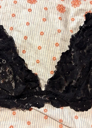Soutien-gorge triangle sans armatures, marca: Baiser Volé, estado: Muy bueno, tamaño: 85D, 9,00 €, 10,15 € Protección al comprador incluida