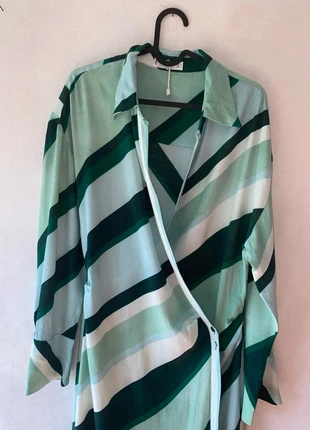 Jolie robe mango verte, marke: Mango, zustand: Neu, größe: M / 38 / 10, 15,00 €, 16,45 € inklusive Vinted-Käuferschutz