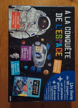 Livre + plateau aimanté À la conquête de l'espace, marque: Auzou, état: Très bon état, taille: 7 ans / 122 cm, 8,50 €, 9,63 € Protection acheteurs incluse