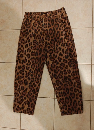 Jean Leopard Johanna Paris taille 34, marque: Johanna, état: Neuf sans étiquette, taille: XS / 34 / 6, 50,00 €, 53,20 € Protection acheteurs incluse