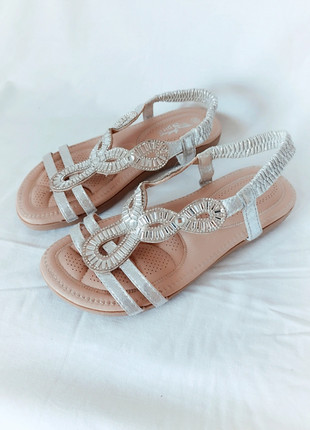 Sandália prateada com brilhantes strass sola almofadada 39 y2k vintage, marque: Vintage Dressing, état: Très bon état, taille: 39, 5,00 €, 5,95 € Protection acheteurs incluse