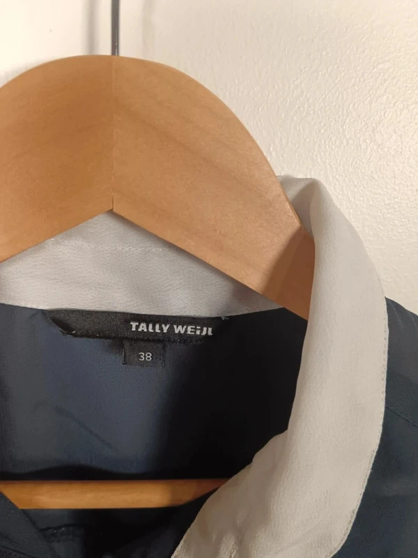 C8 chemise marine Tally Weijl 38 - photo numéro 3