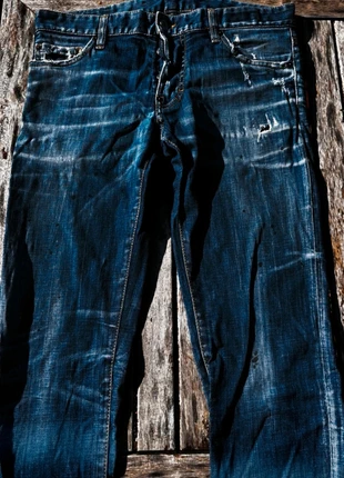 Jean Dsquared2 - Taille 48 Italien 42 Fr, merk: Dsquared2, staat: Heel goed, maat: W42 | FR 52, € 30,00, € 32,20 inclusief Kopersbescherming