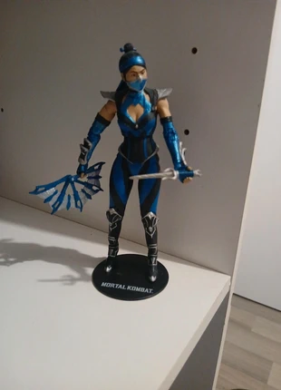 Figurine kitana de mortalité combat 33 articulation, marca: mortal combat, estado: Nuevo sin etiquetas, tamaño: Prematuro, máx. 44 cm, 20,00 €, 21,70 € Protección al comprador incluida