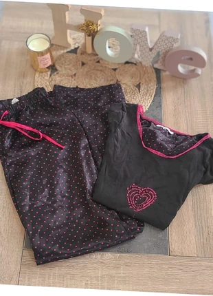 Pyjama confortable – pantalon + t-shirt – Taille S, brand: U Collection, condition: Very good, size: S / 36 / 8, €9.00, €10.15 includes Buyer Protection