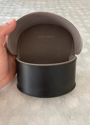 Boîtier à Lunettes – Giorgio Armani – Noir, brand: Giorgio Armani, condition: Very good, €6.00, €7.00 includes Buyer Protection