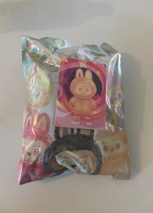 Labubu Peluche the monster, marque: Monster, état: Neuf avec étiquette, 10,00 €, 11,20 € Protection acheteurs incluse