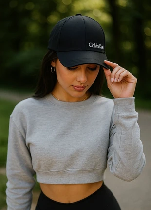 Berretto nero Calvin Klein unisex – stile casual e minimal, marke: Calvin Klein, zustand: Neu, größe: Einheitsgröße, 15,00 €, 16,45 € inklusive Vinted-Käuferschutz