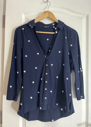 Roman navy embroidered shirt size 10 daisy detail smart casual, brand: ROMAN, condition: Very good, size: S / UK 8-10, £4.99, £5.94 includes Buyer Protection