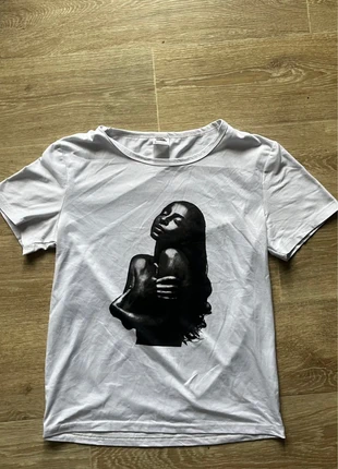 T-shirt imprimé Sade, brand: Shein, condizioni: Nuovo senza cartellino, taglia: XS / IT 38 / EU 34, €5.00, €5.95 include la Protezione acquisti